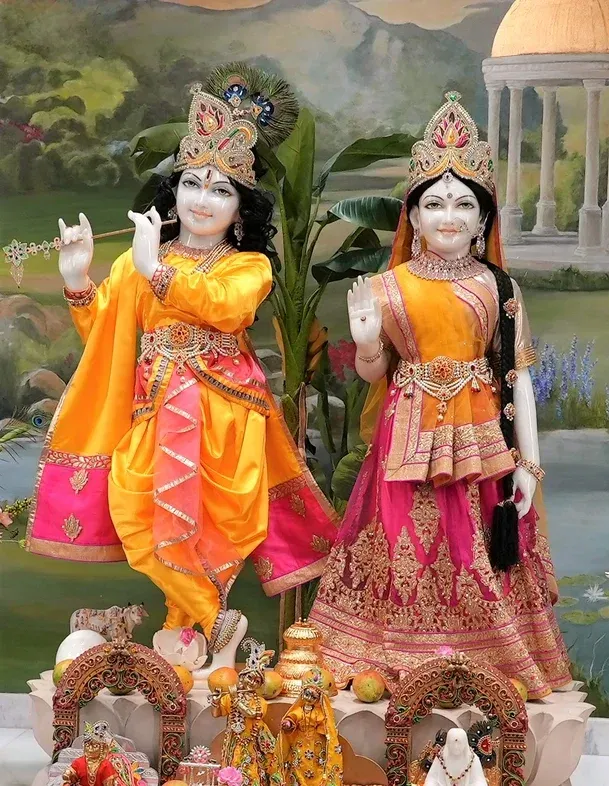Radha Krishna deities at the Temple of Dallas