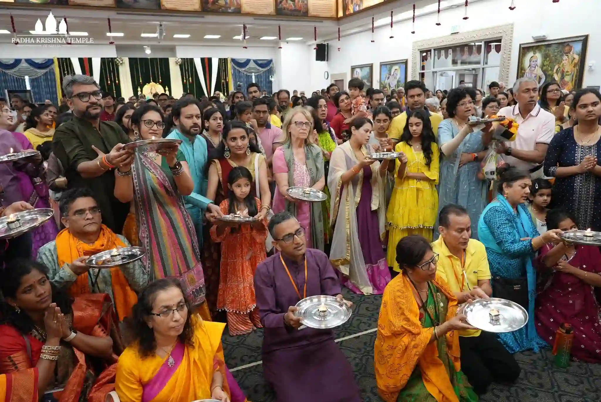 Aarti being performed by devotees