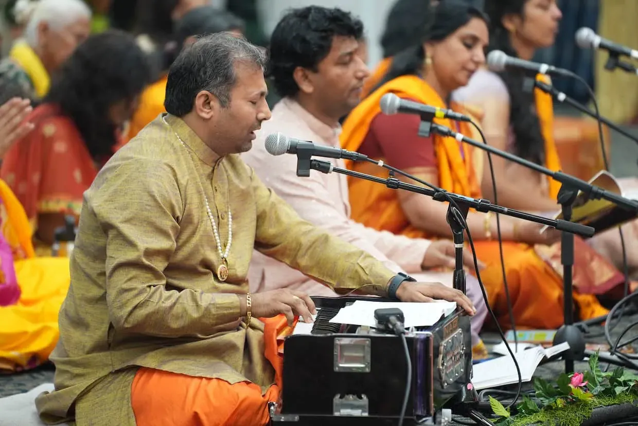 Sunday Satsang with Kirtan