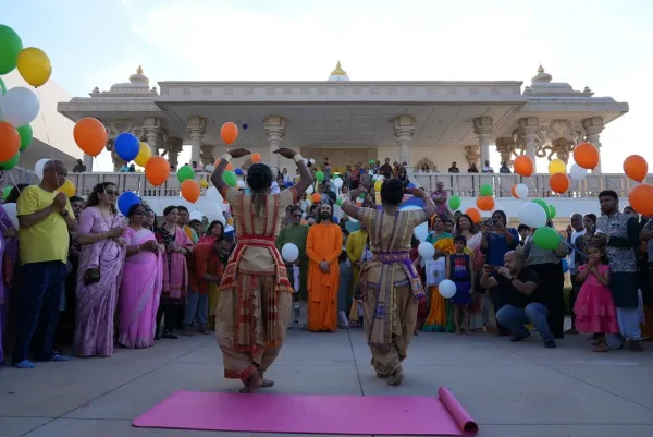 Dallas Yoga Fest 2025: 3-Day Free Yoga, Wellness & Spiritual Festival